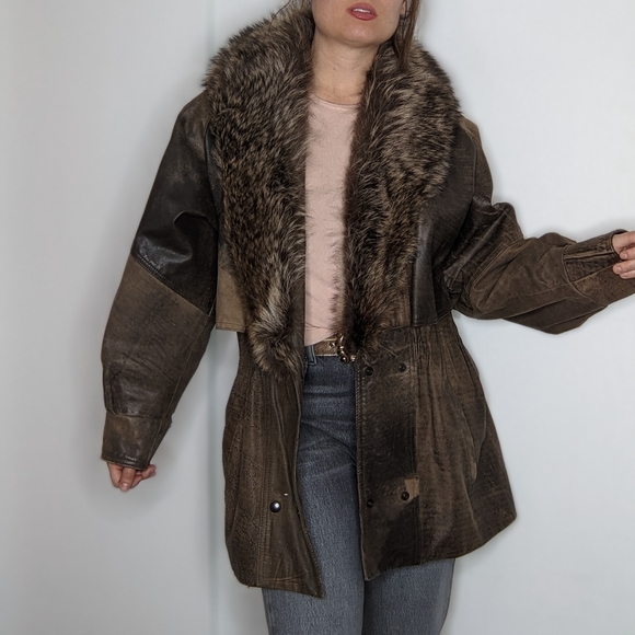 Beautiful Vintage Fur + Leather Jacket Coat - Picture 4 of 16